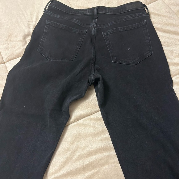 Hollister Black Ultra High-Rise Jeans - Picture 4 of 10
